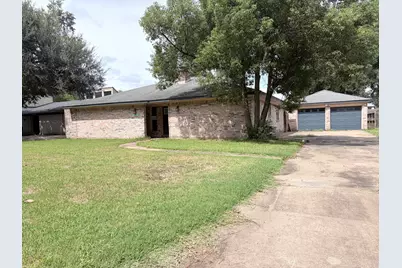 350 S Amherst Drive, West Columbia, TX 77486 - Photo 1