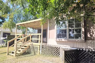 142 Aspen, Livingston, TX 77351 - Photo 2