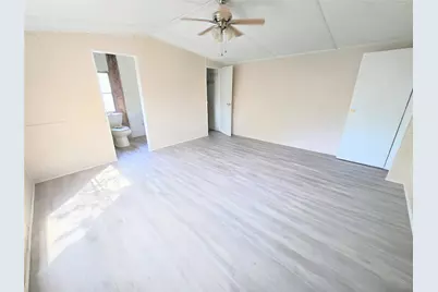 142 Aspen, Livingston, TX 77351 - Photo 8