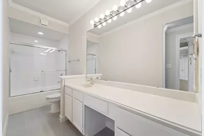 2111 Welch Street #A318, Houston, TX 77019 - Photo 16