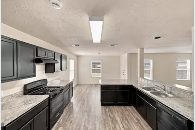 3307 Lake Como Court, Katy, TX 77493 - Photo 8