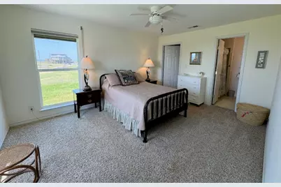 3580 Mackerel Way, Crystal Beach, TX 77650 - Photo 4