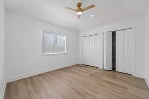 4735 Woodford St, Baytown, TX 77521 - Photo 32