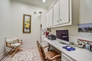 2011 Canongate Dr, Houston, TX 77056 - Photo 16