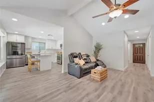 109 Country Ln, League City, TX 77573 - Photo 12