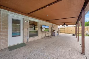 109 Country Ln, League City, TX 77573 - Photo 36