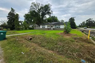 8202 Laura Koppe Rd, Houston, TX 77028 - Photo 16