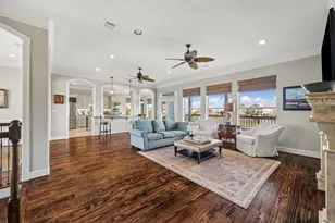 23 Fleming, Hitchcock, TX 77563 - Photo 2