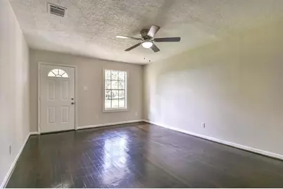 704 Grafton Street, La Marque, TX 77568 - Photo 2