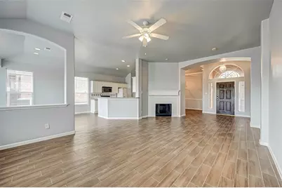 3306 Stratford Pointe Drive, Sugar Land, TX 77498 - Photo 6