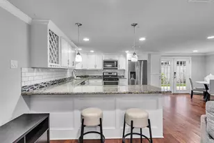 2608 Arlington St, Houston, TX 77008 - Photo 12