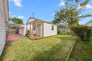 6443 Lawndale St, Houston, TX 77023 - Photo 16