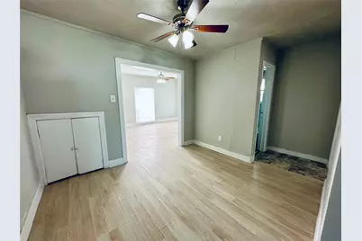 1 Sidney Street #1, Houston, TX 77003 - Photo 6