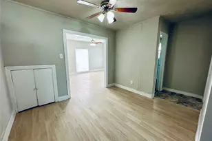 1 Sidney St, Houston, TX 77003 - Photo 6