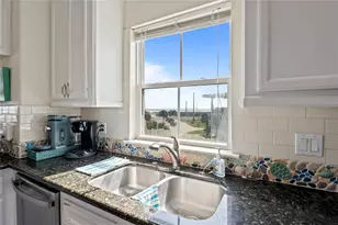 25001 Monterey Ct, Galveston, TX 77554 - Photo 12