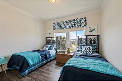 25001 Monterey Court, Galveston, TX 77554 - Photo 26