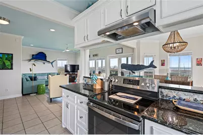 25001 Monterey Court, Galveston, TX 77554 - Photo 10
