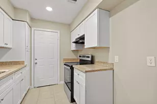 5111 Raven Ridge Dr, Houston, TX 77053 - Photo 8