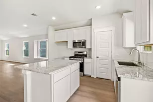 13082 Sarah Springs Way, Magnolia, TX 77354 - Photo 16