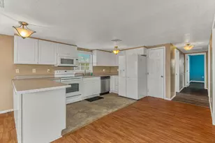 1089 Melody Ln, Port Bolivar, TX 77650 - Photo 24