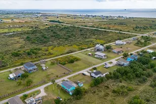 1089 Melody Ln, Port Bolivar, TX 77650 - Photo 42