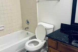 9700 Leawood Blvd, Houston, TX 77099 - Photo 6