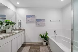 1935 Hamilton Ave, Nome, TX 77629 - Photo 14