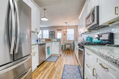 280 Brandy Ridge Lane, Dickinson, TX 77539 - Photo 8