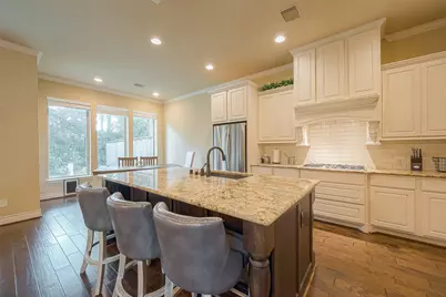 42 Daffodil Meadow Place, The Woodlands, TX 77375 - Photo 10