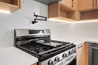 2409 Stuart Street, Houston, TX 77004 - Photo 14