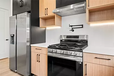 2409 Stuart Street, Houston, TX 77004 - Photo 12