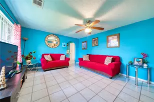 4931 Mercedes Ln, Houston, TX 77022 - Photo 6