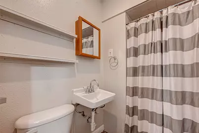 817 Eleanor Street, Houston, TX 77009 - Photo 20