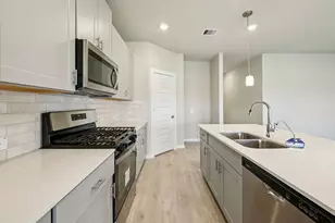 29023 Farmhouse Ests Dr, Waller, TX 77484 - Photo 4