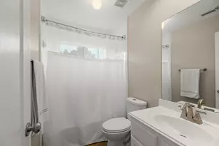 15519 Marble Canyon Way, Houston, TX 77044 - Photo 36