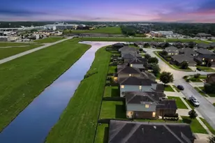 9106 St Laurent Ln, Houston, TX 77044 - Photo 24