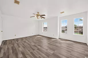8202 Worthington Dr, Houston, TX 77083 - Photo 32
