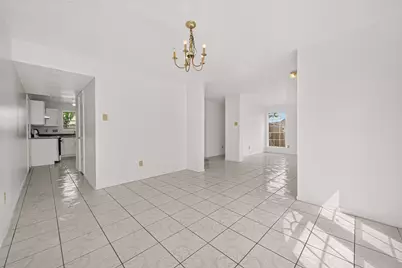 8202 Worthington Dr, Houston, TX 77083 - Photo 14