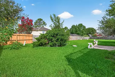 8202 Worthington Dr, Houston, TX 77083 - Photo 42