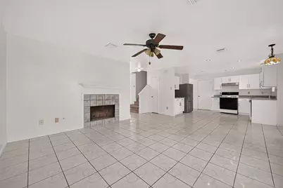 8202 Worthington Dr, Houston, TX 77083 - Photo 10