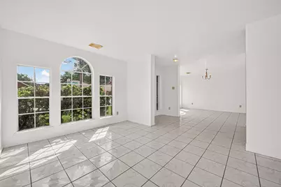 8202 Worthington Dr, Houston, TX 77083 - Photo 8