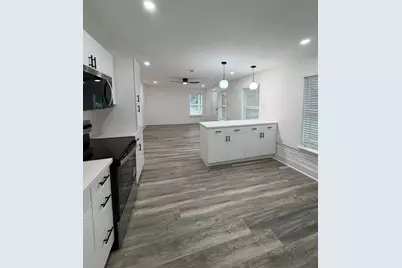 705 1/2 W Stanford, Houston, TX 77019 - Photo 4