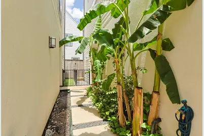 407 N Nagle Street Street #B, Houston, TX 77003 - Photo 4