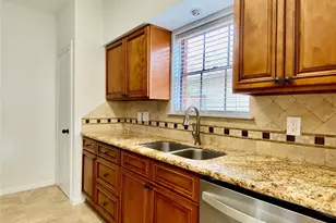 752 Augusta Dr, Houston, TX 77057 - Photo 8