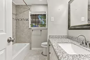 5747 Thrush Dr, Houston, TX 77033 - Photo 26