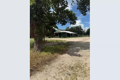 20432 Highway 35, Sweeny, TX 77480 - Photo 2