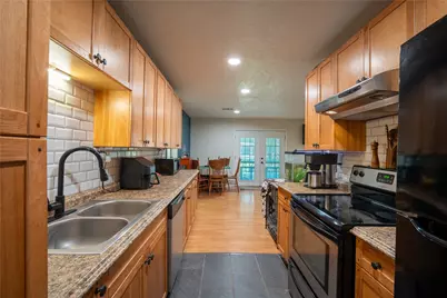 145 Inlet Drive, Livingston, TX 77351 - Photo 6