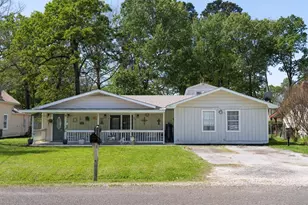 145 Inlet Dr, Livingston, TX 77351 - Photo 2
