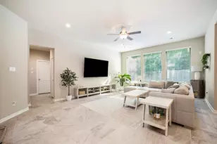 6802 Aspen Peak Dr, Baytown, TX 77521 - Photo 8