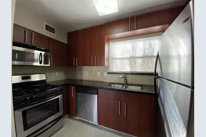 513 W Main Street #B, Houston, TX 77006 - Photo 6